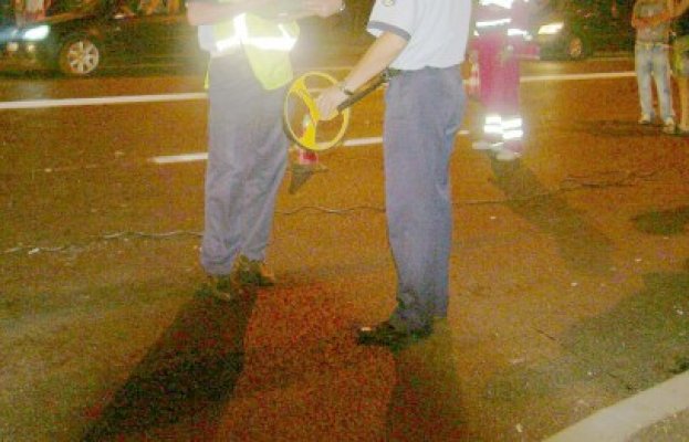 Lăsat nesupravegheat, accidentat de o maşină